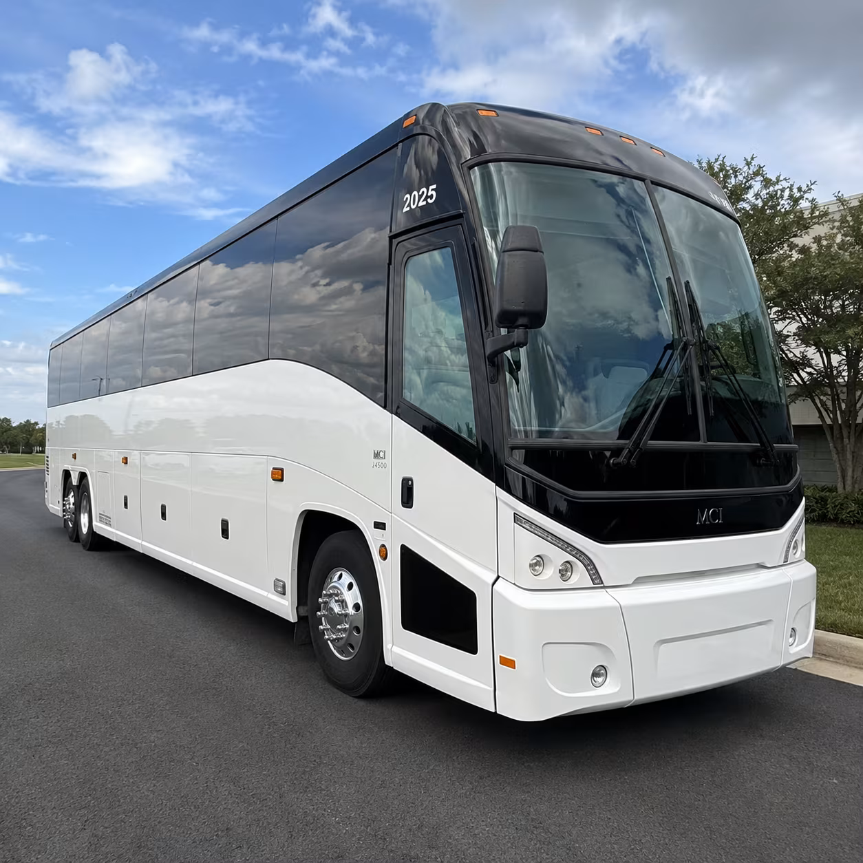 airport transportation from rochester hills to detroit metro airport dtw