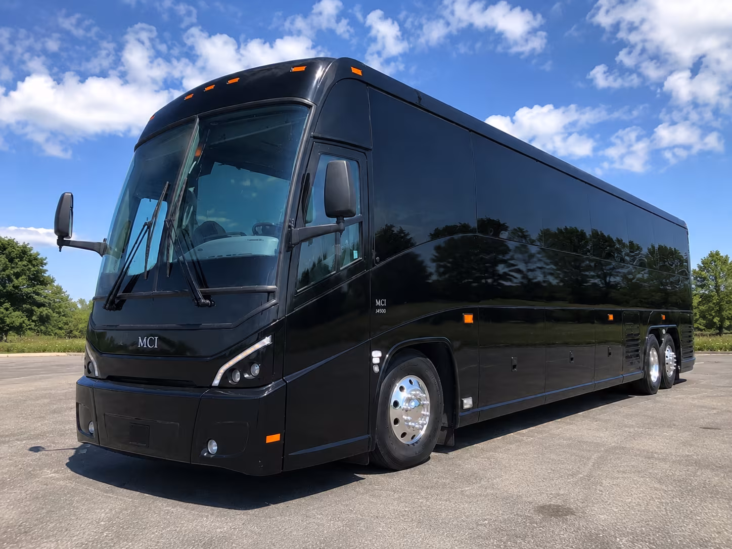 ann arbor and east lansing charter bus rentals for michigan and michigan state games