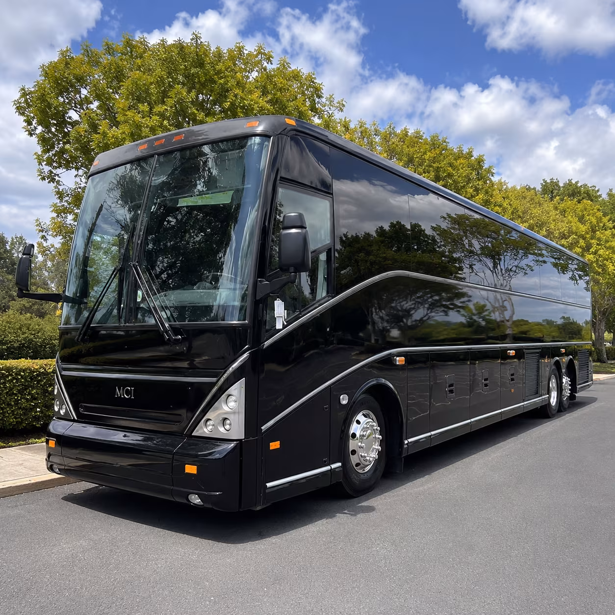 concert bus rentals to meadow brook amphitheatre and pine knob