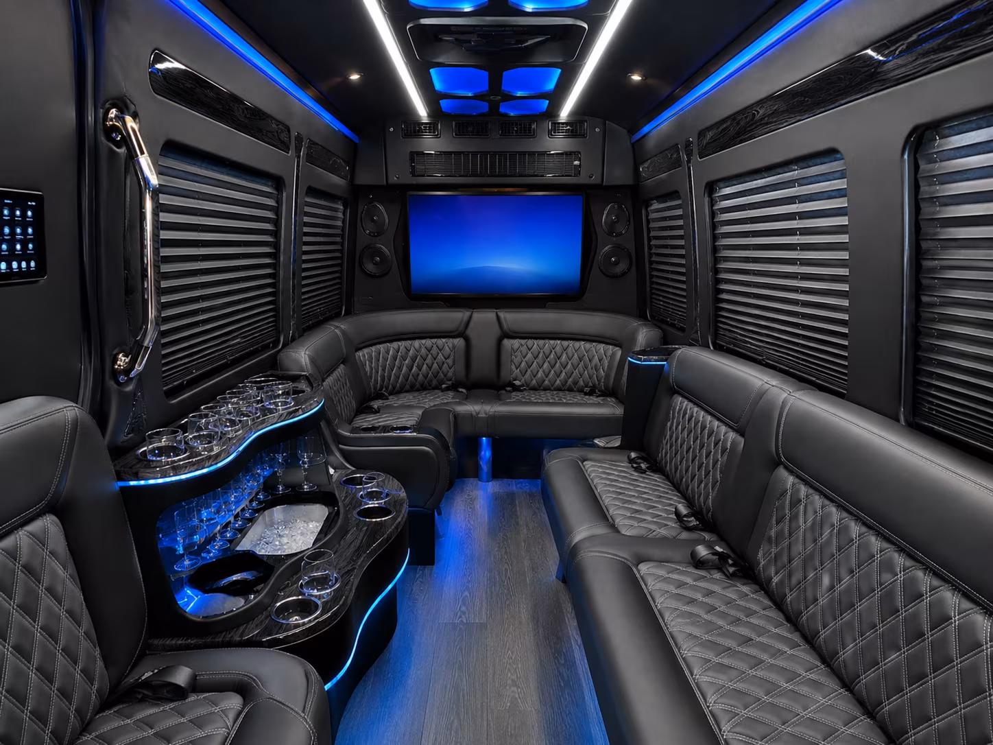 finding group transportation to royal oak music theatre is easy with rochesterhillscharterbuscompany com