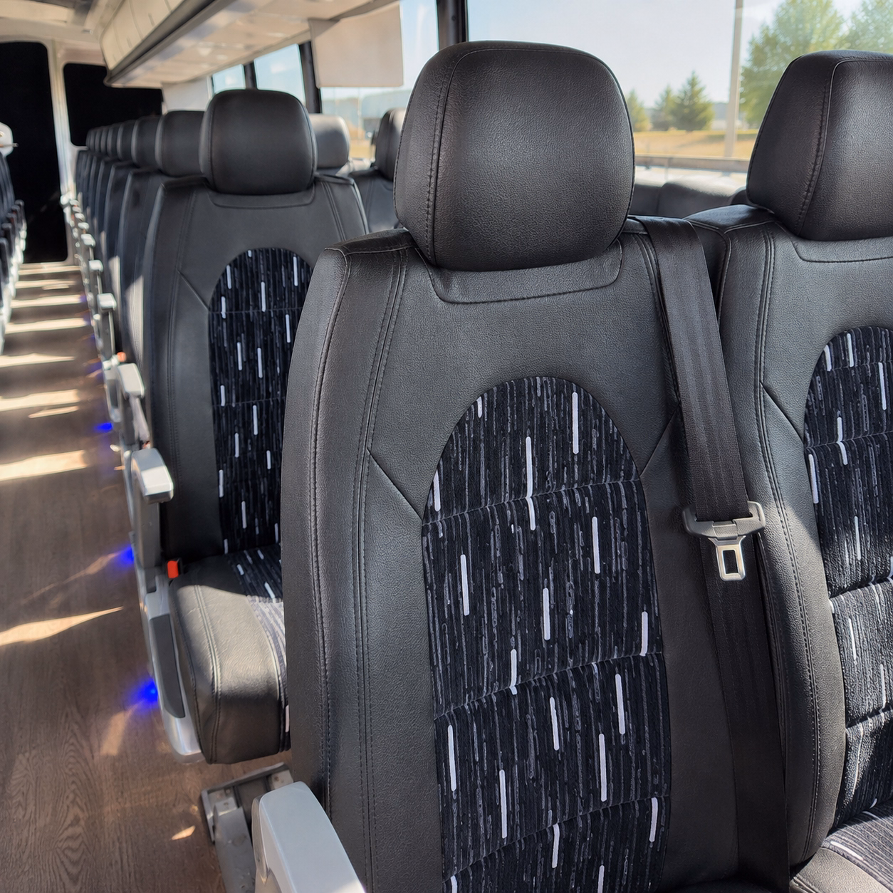 pontiac bus rentals
