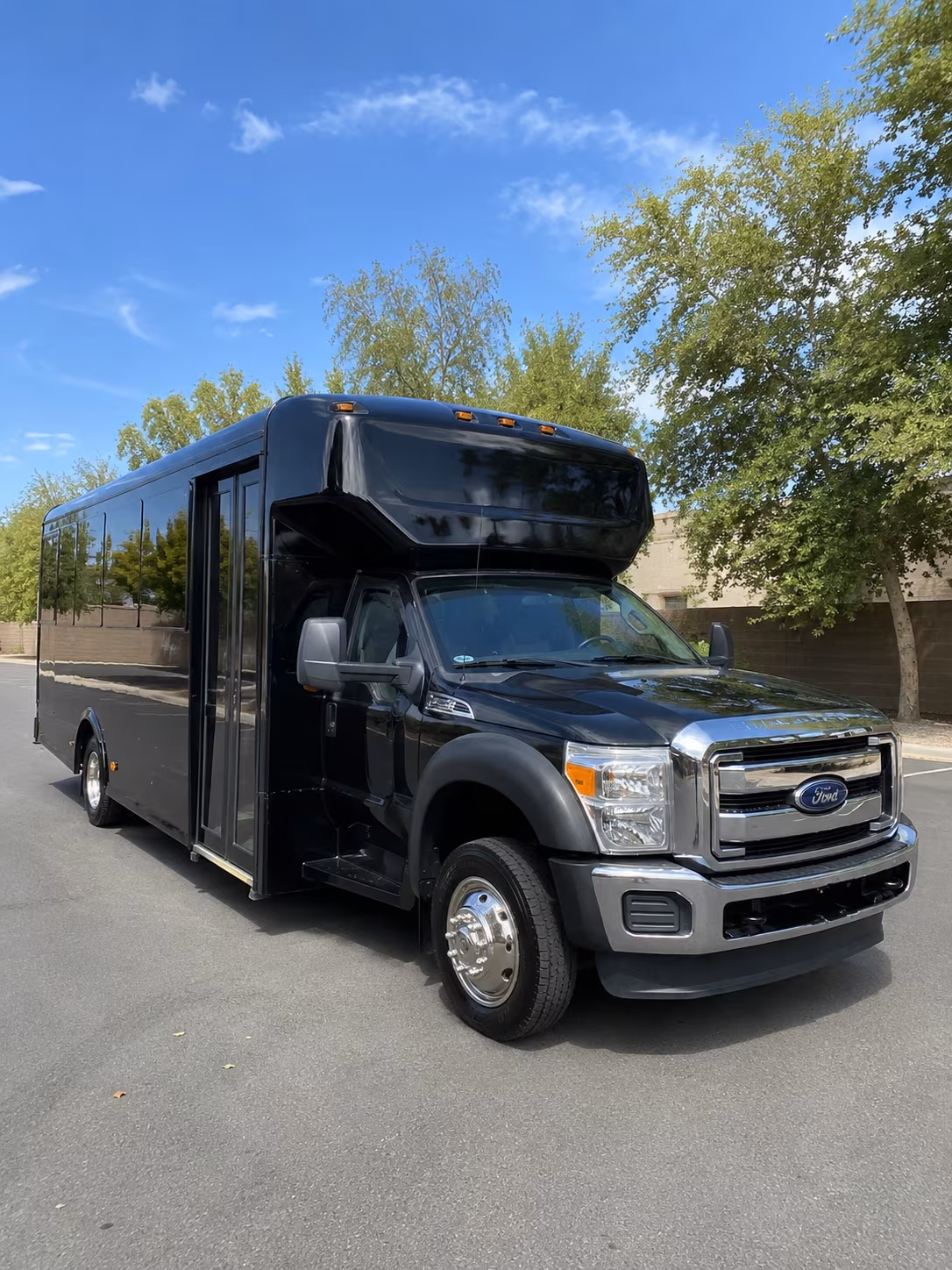 royal oak bars nightlife party bus rental