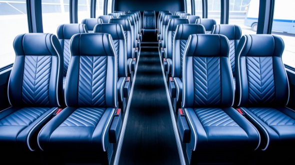 18 passenger minibus rental troy