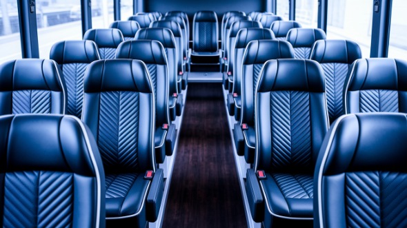 25 passenger minibus rental rochester hills